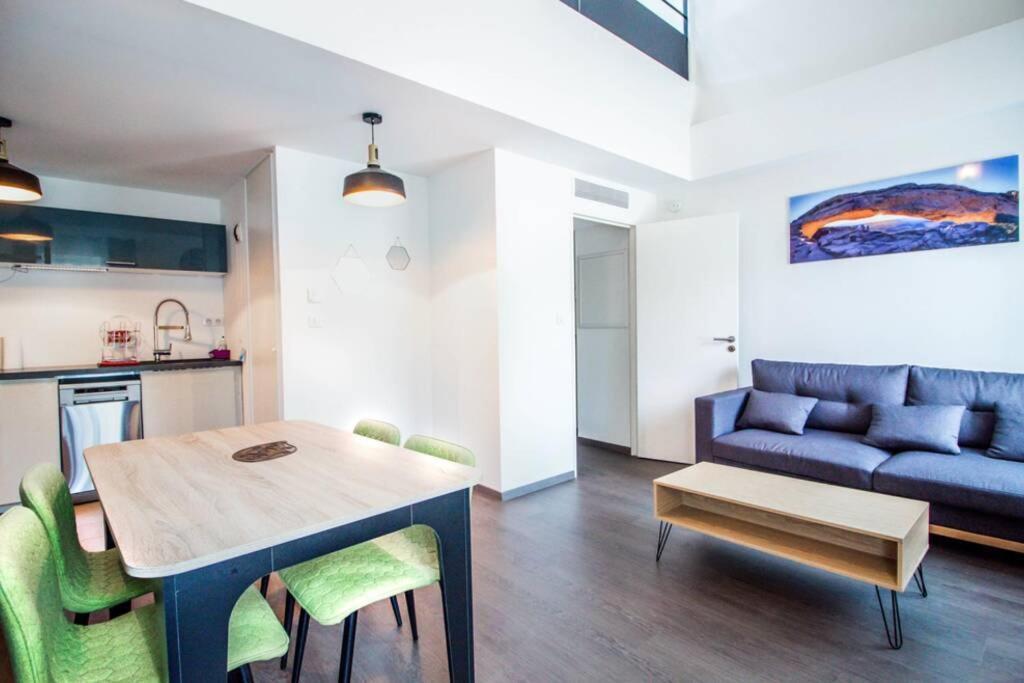 Apartment Haussmannien Type Loft, Climatise - Vieux-port-le Panier, *